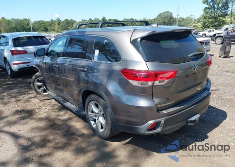2017 Toyota Highlander Limited z USA, uszkodzony, nr VIN 5TDDZRFH5HS363766